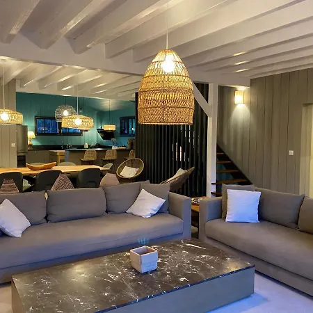 Mooreva - Services, Climatisation, Piscine Chauffee, Plage A 80m Villa